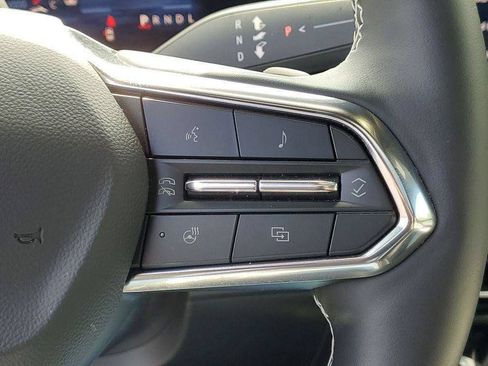 Used 2025 Chevrolet Traverse High Country w/ LPO, Floor Liner Package AWD/4WD image 11