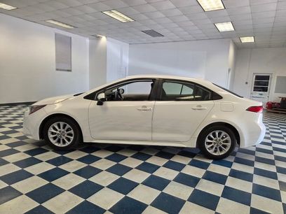 Used 2021 Toyota Corolla LE w/ LE Convenience Package
