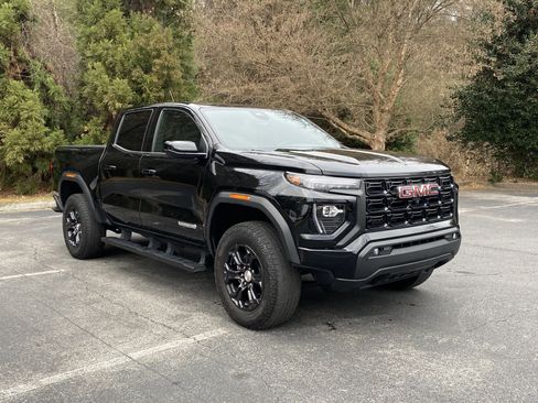 Used 2023 GMC Canyon Elevation w/ Elevation Premium Package image 2