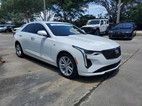Certified 2025 Cadillac CT4 Luxury RWD image 5