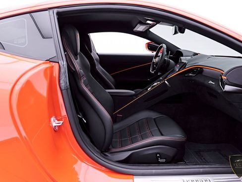 Used 2021 Ferrari Roma RWD image 39