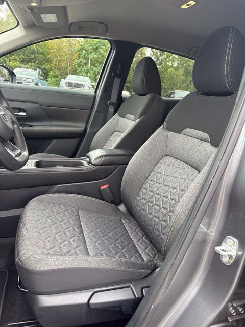 Certified 2025 Nissan Kicks SV AWD/4WD image 10