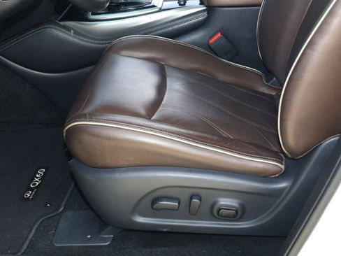 Used 2020 INFINITI QX60 Luxe w/ Essential Package FWD image 14