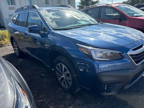 Used 2021 Subaru Outback Premium AWD/4WD image 7