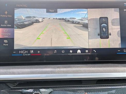 Used 2026 BMW X7 xDrive40i image 13