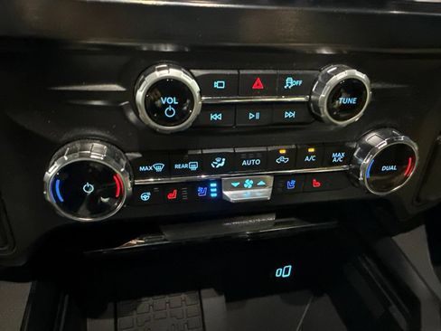 Used 2025 Ford F250 Lariat w/ Chrome Package AWD/4WD image 18