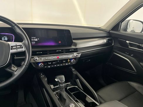 Used 2025 Kia Telluride S FWD image 34