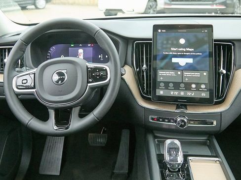 New 2026 Volvo XC60 B5 Core w/ Climate Package image 22