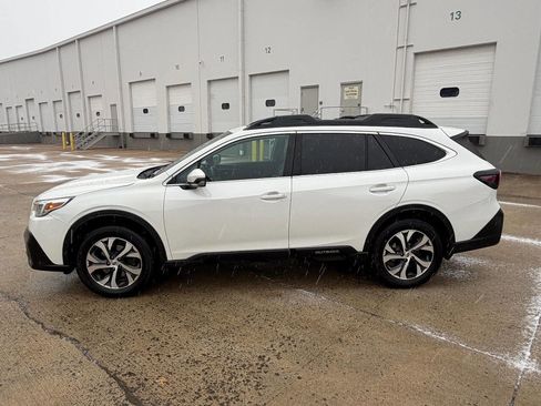 Used 2020 Subaru Outback Limited image 7