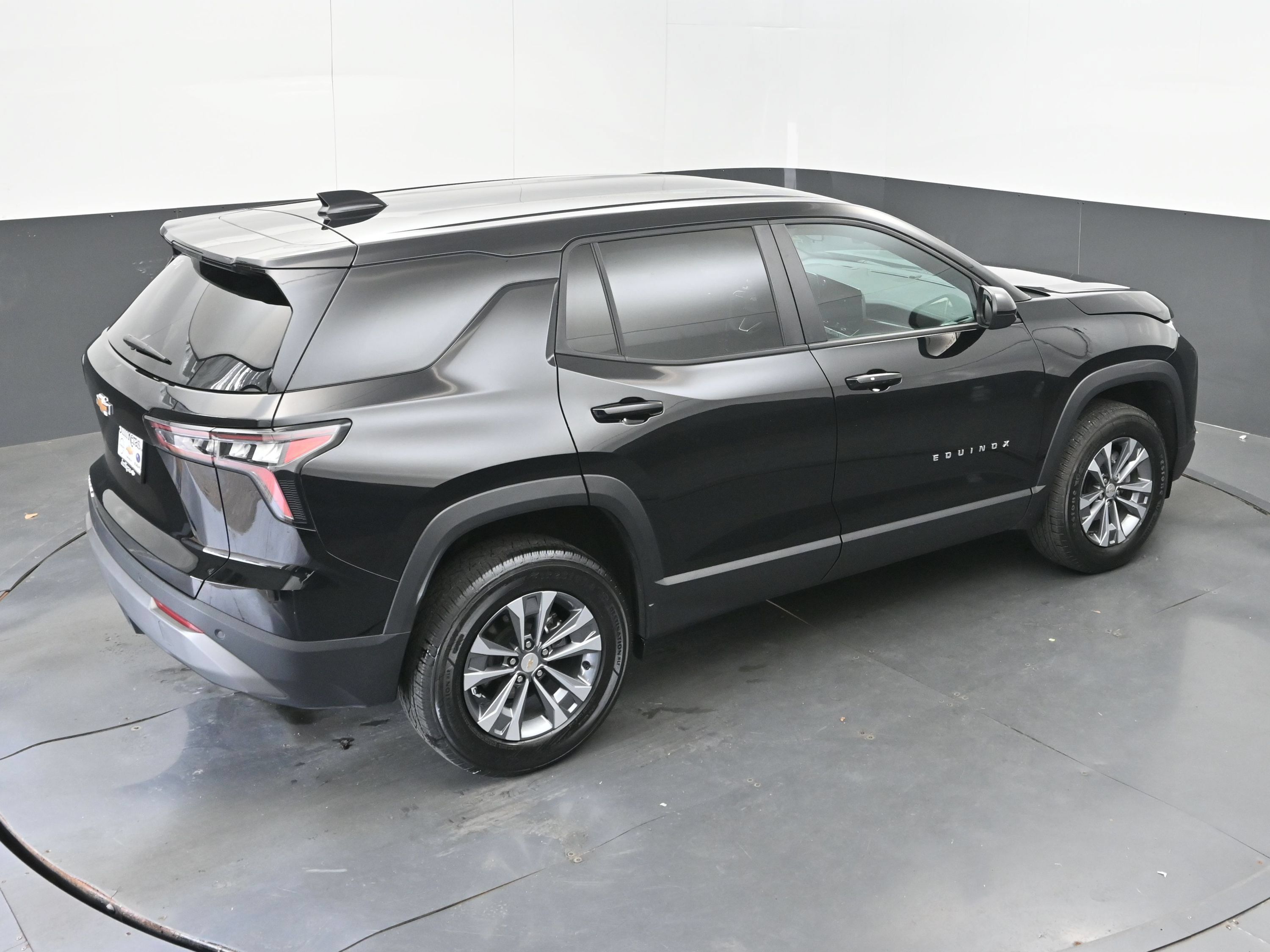 Used 2026 Chevrolet Equinox LT FWD image 41