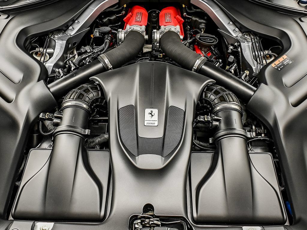 Certified 2019 Ferrari Portofino RWD image 34