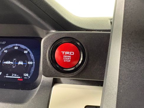 Used 2024 Toyota Tacoma TRD Sport AWD/4WD image 20