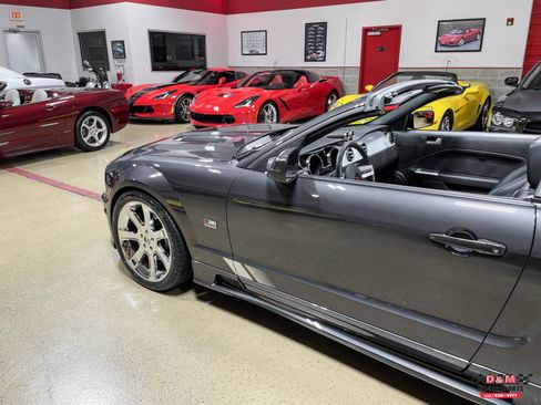 Used 2007 Ford Mustang GT RWD image 36