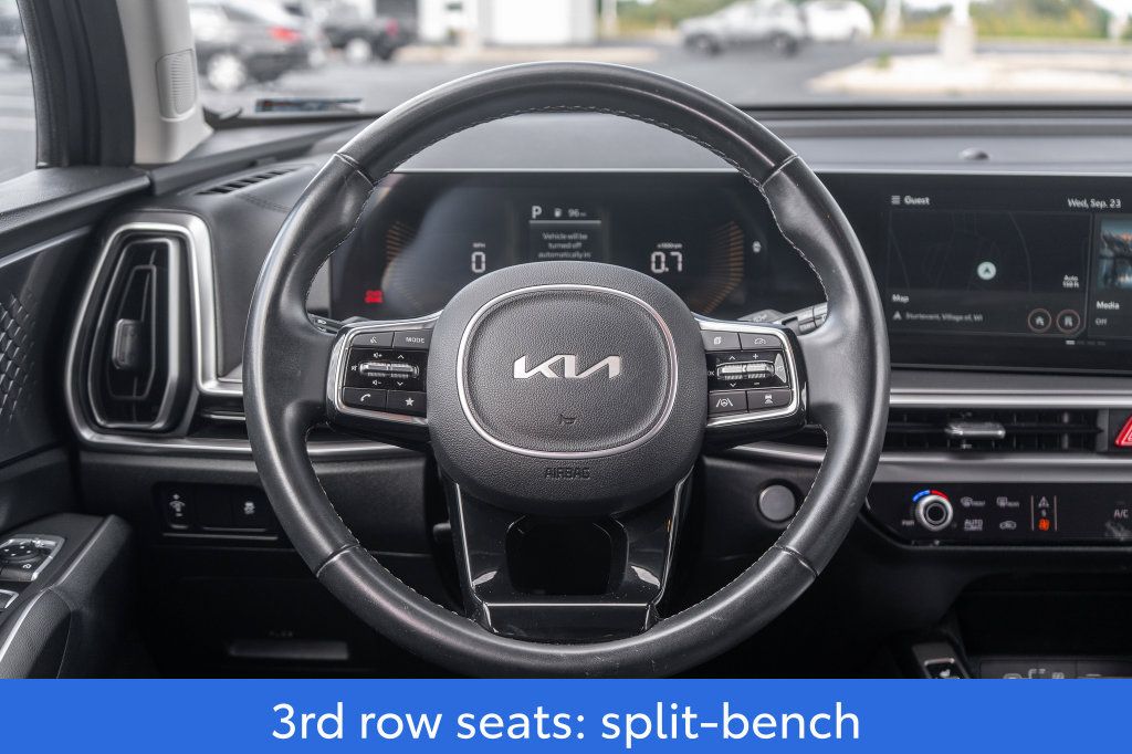 Used 2024 Kia Sorento S AWD/4WD image 15