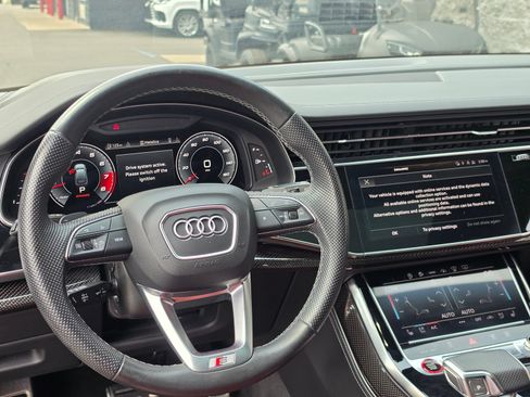 Used 2022 Audi SQ7 Prestige AWD/4WD image 12