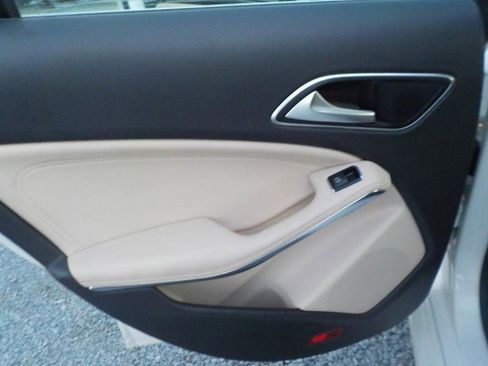 Used 2018 Mercedes-Benz CLA 250 w/ Premium Package image 20