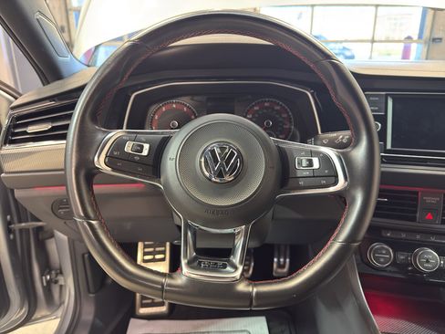 Used 2020 Volkswagen Jetta GLI FWD image 15