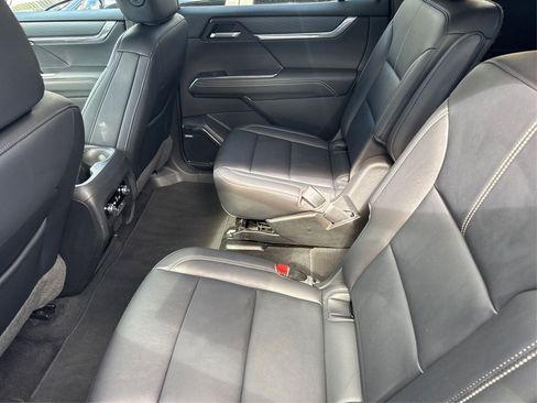 Used 2024 GMC Acadia Elevation w/ Trailering Package image 14