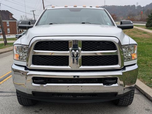 Used 2018 RAM 3500 Tradesman w/ Chrome Appearance Group image 15