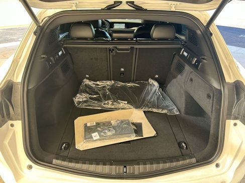 New 2025 Alfa Romeo Stelvio Sprint w/ Convenience Package image 8
