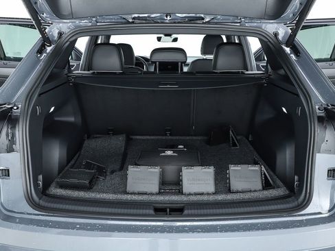 New 2026 Volkswagen Atlas Cross Sport SEL Premium R-Line image 68