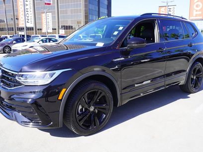 Used 2023 Volkswagen Tiguan SE R-Line