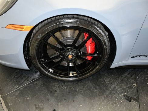 Certified 2024 Porsche 911 Carrera GTS RWD image 17
