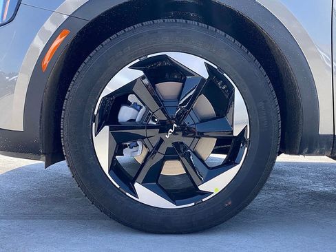New 2026 Kia Sorento EX AWD/4WD image 10