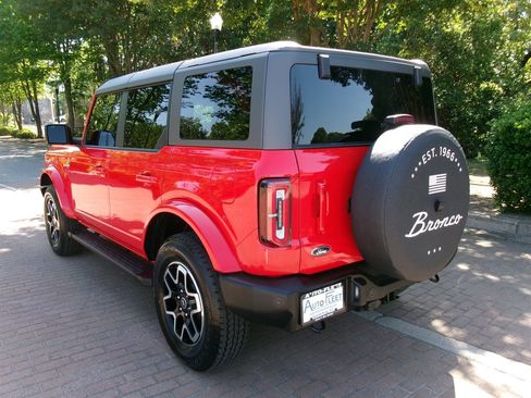 Used 2024 Ford Bronco Outer Banks AWD/4WD image 7