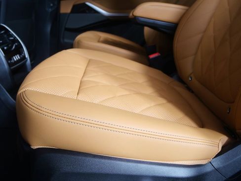 New 2026 BMW X7 xDrive40i image 14