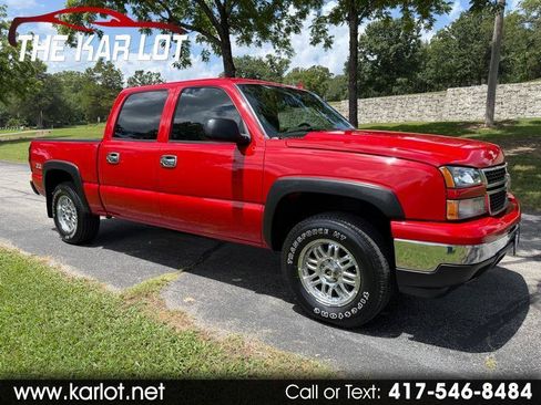 Used 2006 Chevrolet Silverado 1500 LT w/ Onstar Plus Package AWD/4WD image 1