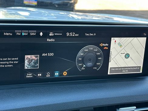 Used 2023 Genesis GV70 2.5T w/ Advanced Package image 19