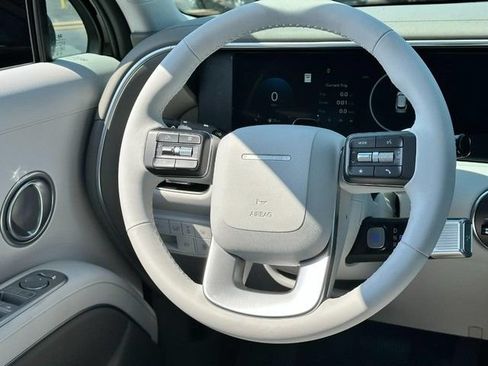 Used 2026 Hyundai Palisade SEL FWD image 8