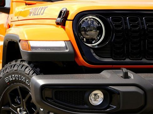 New 2025 Jeep Gladiator Willys image 3