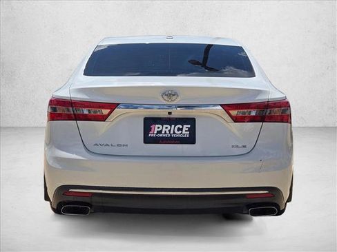 Used 2016 Toyota Avalon XLE Premium FWD image 7