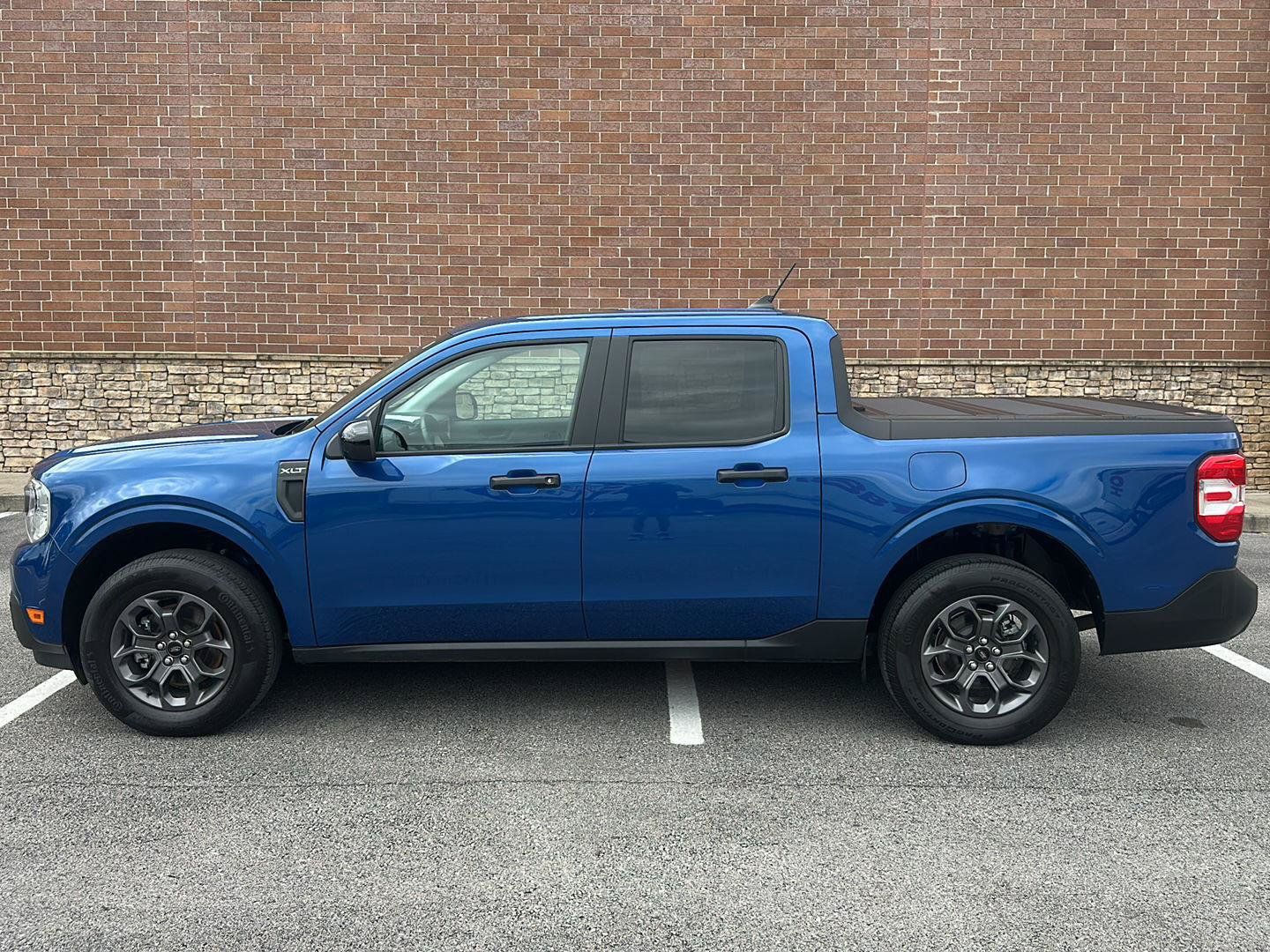 Certified 2024 Ford Maverick XLT w/ XLT Luxury Package AWD/4WD image 2