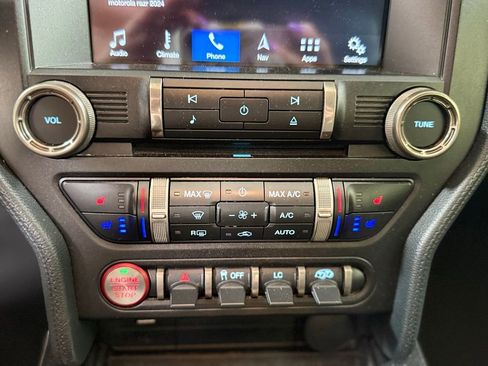 Used 2019 Ford Mustang Shelby GT350 w/ Technology Package RWD image 17