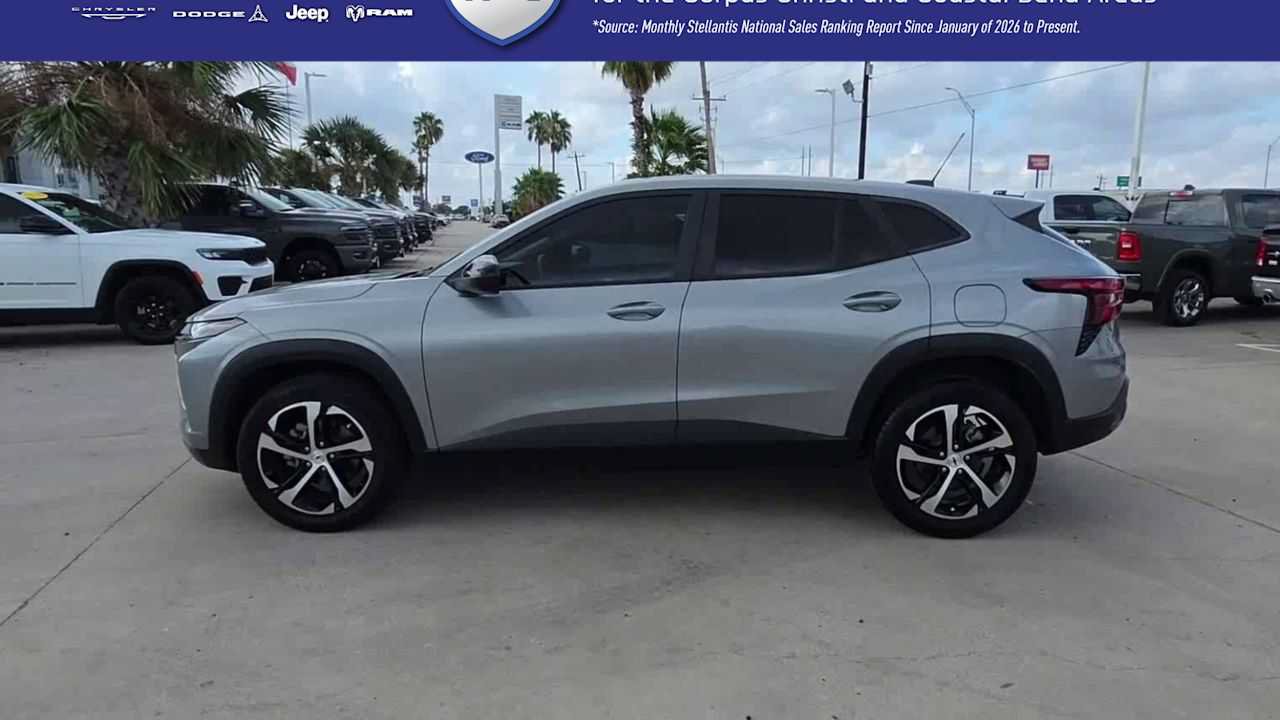 Used 2024 Chevrolet Trax RS w/ Driver Confidence Package FWD image 5