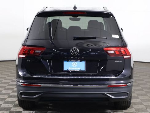 Used 2023 Volkswagen Tiguan SE AWD/4WD image 13