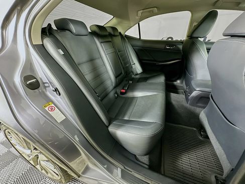 Used 2015 Lexus IS 250 RWD image 34