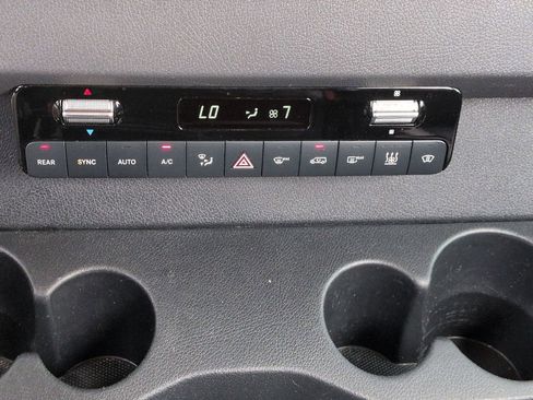 Used 2019 Mercedes-Benz Sprinter 2500 image 18