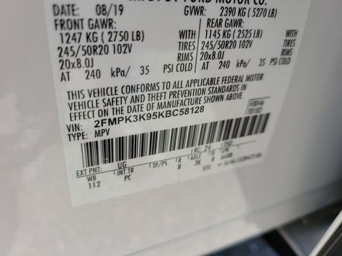 Used 2019 Ford Edge Titanium w/ Equipment Group 301A image 35