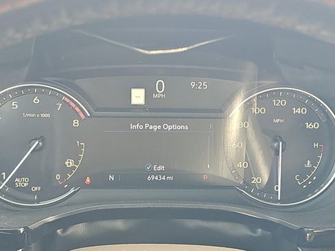 Used 2023 Cadillac XT6 Premium Luxury FWD image 4
