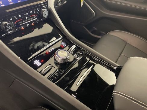 New 2025 Jeep Grand Cherokee Overland w/ Adv Protech Group III image 15