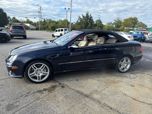 Used 2009 Mercedes-Benz CLK 550 Cabriolet w/ Premium I Pkg image 12