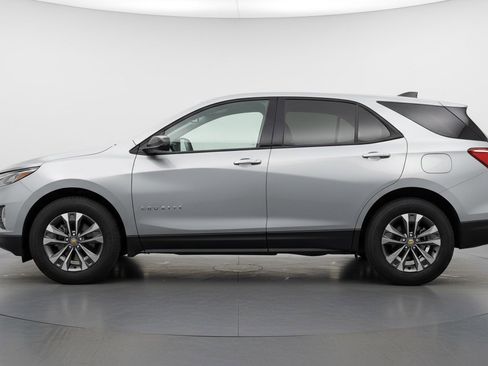 Used 2025 Chevrolet Equinox LT image 5
