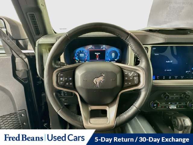 Used 2025 Ford Bronco Outer Banks w/ Black Appearance Package AWD/4WD image 16