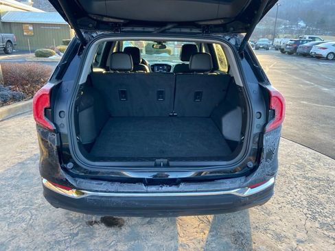 Used 2024 GMC Terrain SLT image 28