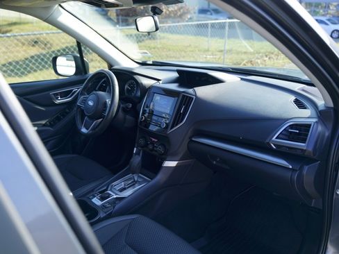 Used 2022 Subaru Forester Premium image 23