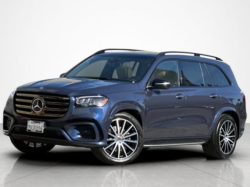 Used 2026 Mercedes-Benz GLS 450 4MATIC image 1